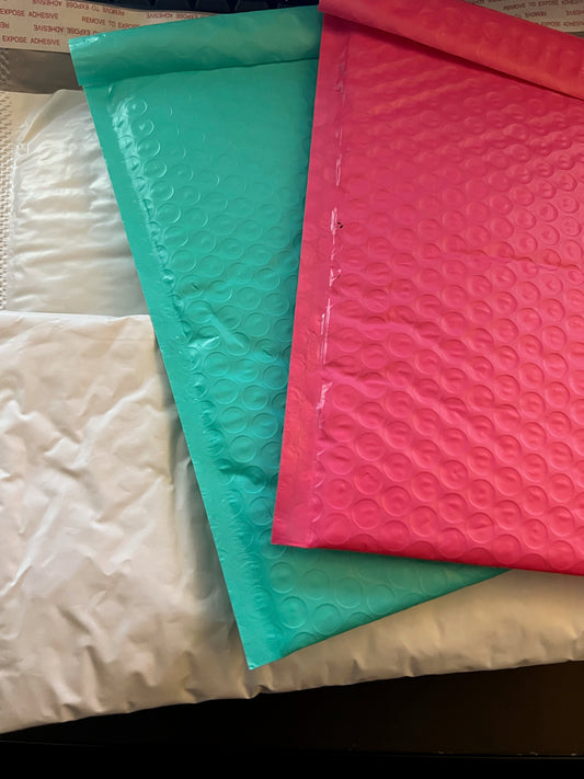 BMWT (Bubble Mailer With Tracking)